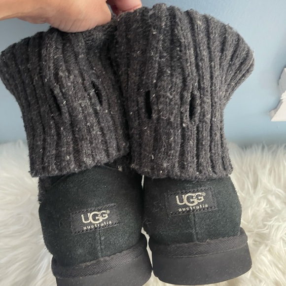 UGG CAMBRIDGE BLACK KNOT BOOTS SIZE 9 - Picture 5 of 8